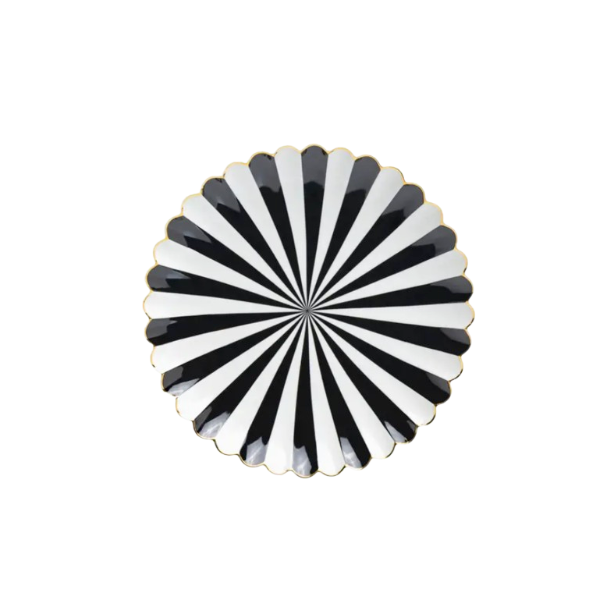 black-and-white-scalloped-salad-plate