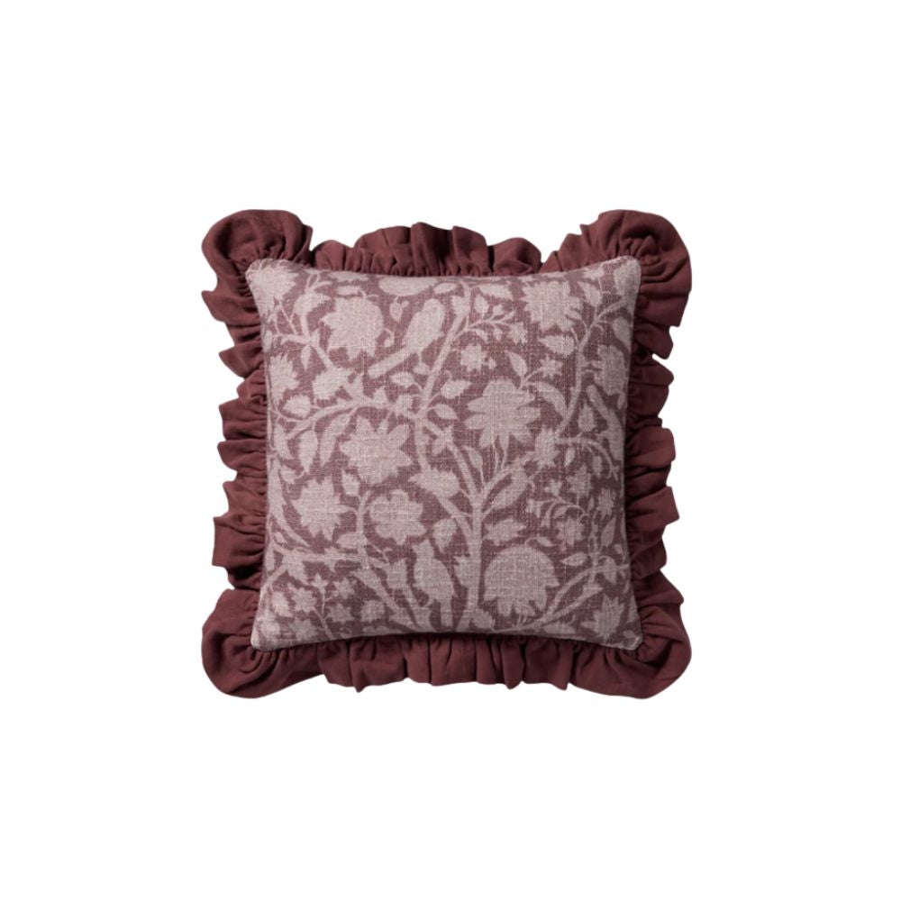 georgia-ruffle-pillow-wine